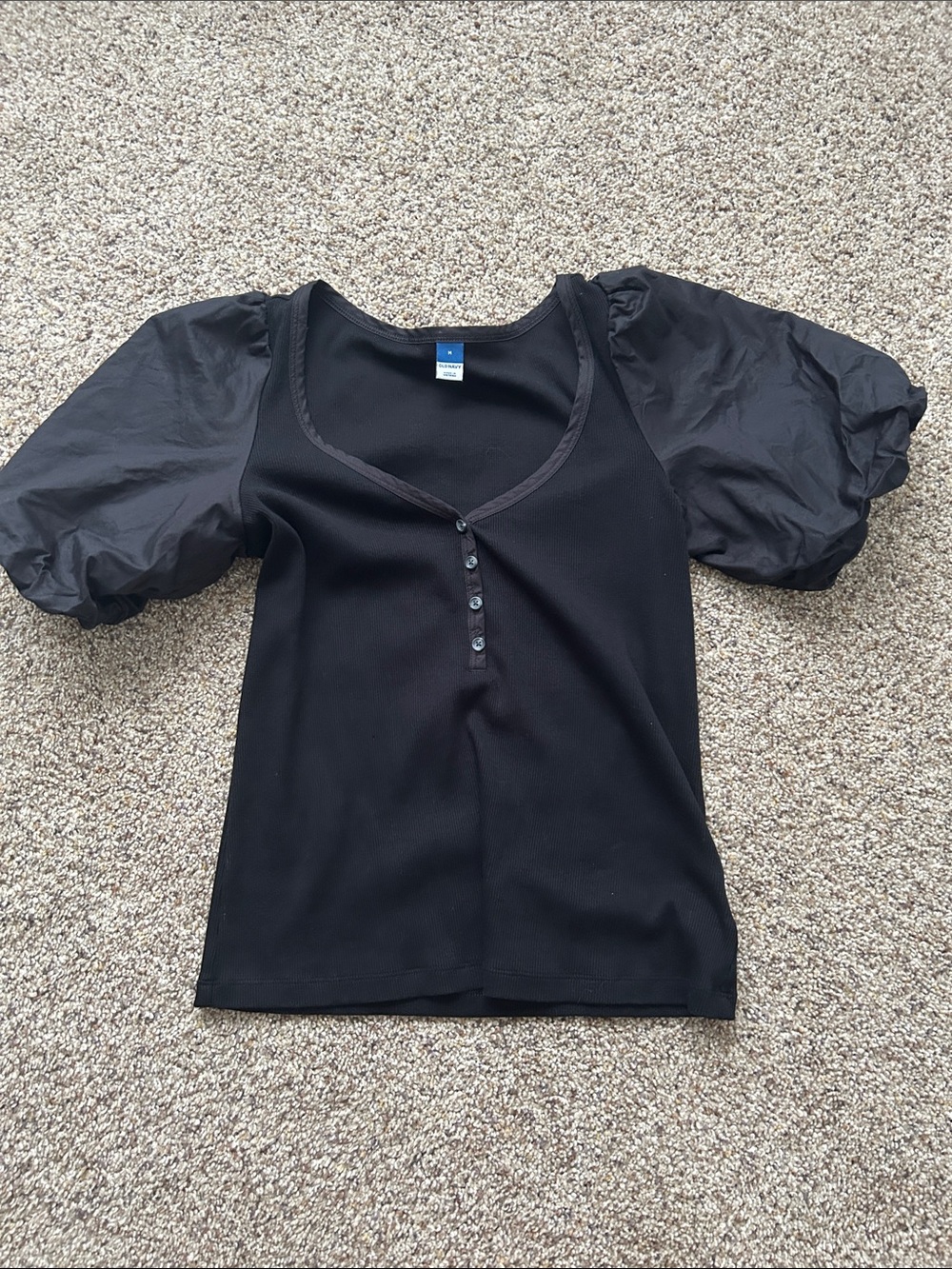 NWOT Black V Neck Puff Sleeve Top